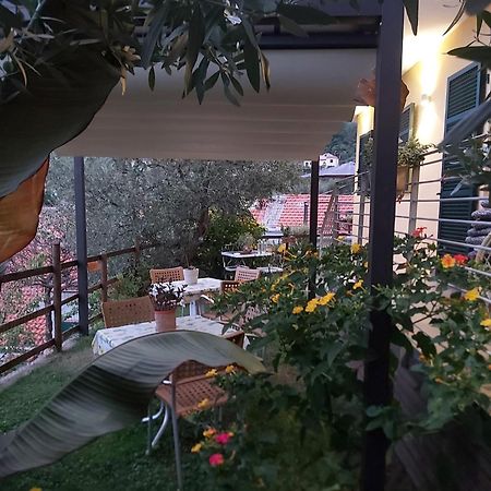 Bed and Breakfast Il Rosale A Celle Ligure Exterior foto