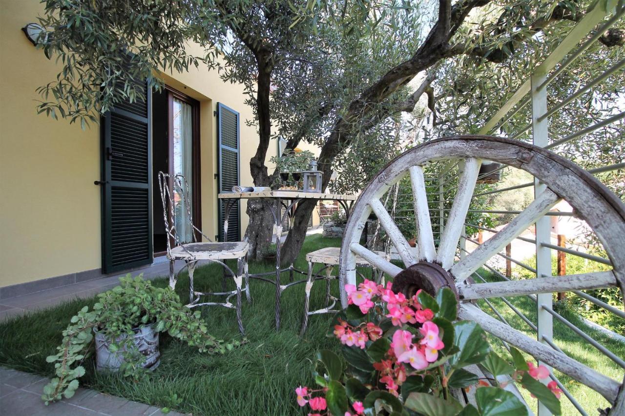 Bed and Breakfast Il Rosale A Celle Ligure Exterior foto