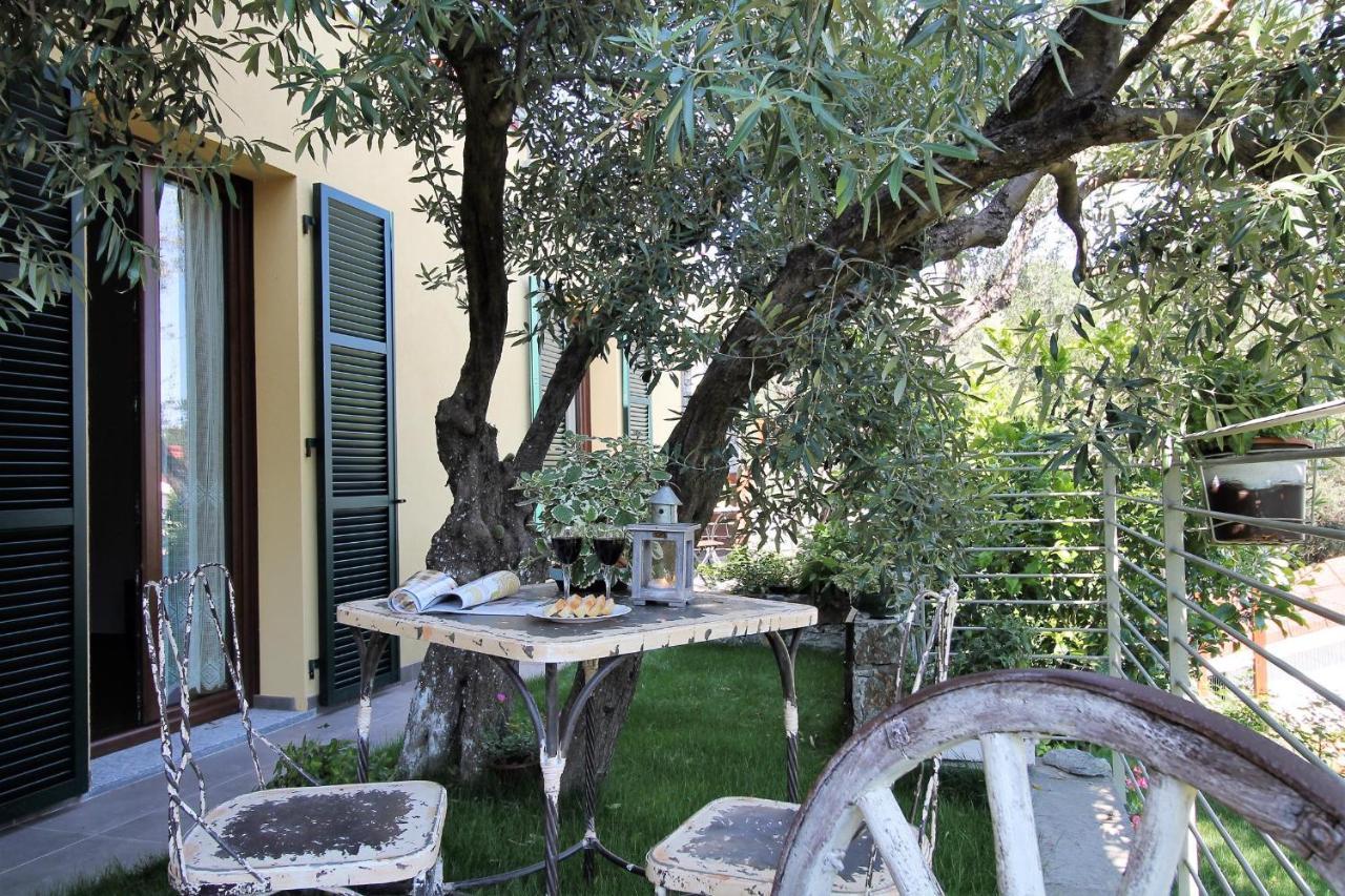 Bed and Breakfast Il Rosale A Celle Ligure Exterior foto